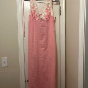 Le Lis Pink and White Lace Detail Garment